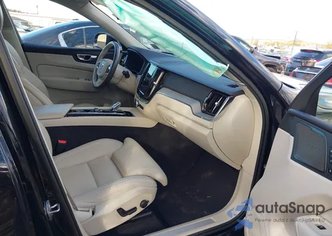 2023 Volvo Xc60 B5 Ultimate Bright Theme from USA, damaged, VIN YV4L12RA3P1383371